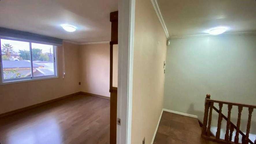 Moderna Casa con Excelente Conectividad (187145) - Imagen 13