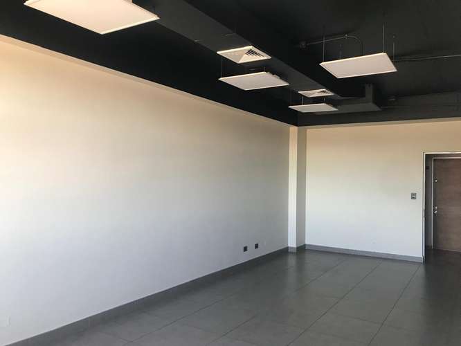 EXCELENTE OFICINA EN EDIFICIO TELAR, Pleno centro de TEMUCO - Imagen 8