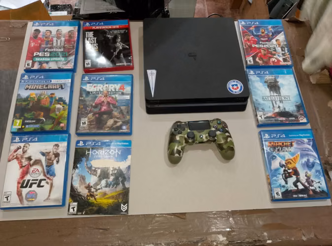 PLAY 4 MUY BIEN CUIDADO
