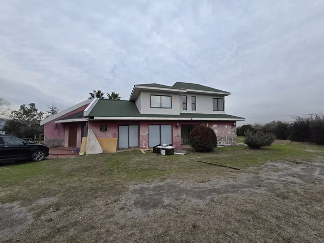 OPORTUNIDAD: PARCELA 5.000 m2 CON CASA 400 m2 CASI TERMINADA EN COND. MIRADOR DEL VALLE