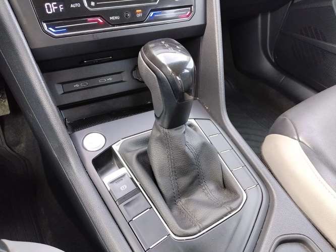 VOLKSWAGEN TAOS 2025