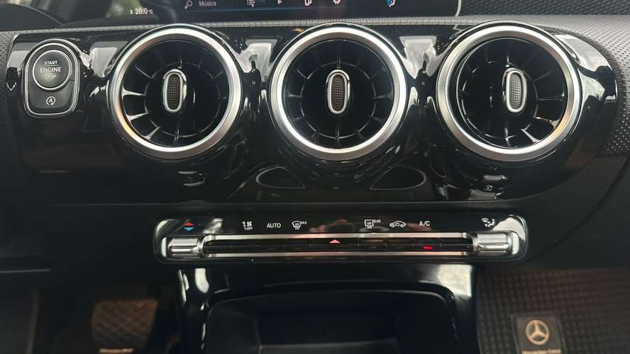Mercedes Benz A200 200D (2020) - Imagen 9