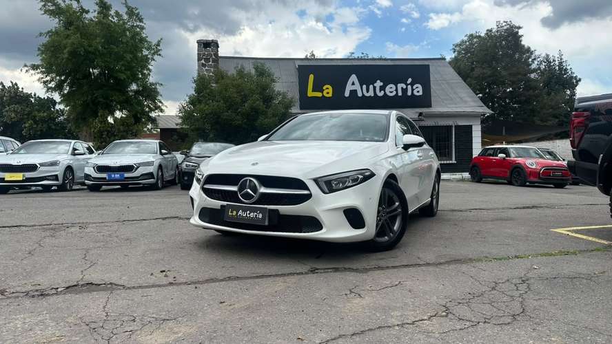 Mercedes Benz A200 200D (2020)