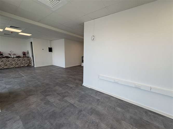 Oficina en arriendo en Lo Barnechea - Imagen 8