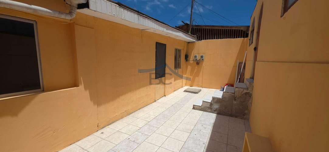 Casa esquina en arriendo, sector norte. (187167)