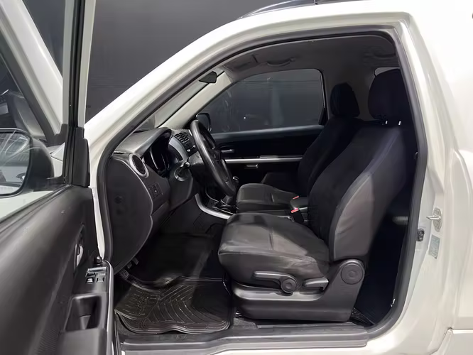 SUZUKI GRAND VITARA GLX 4X4 2.4