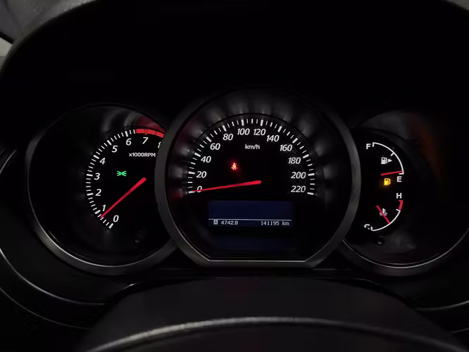SUZUKI GRAND VITARA GLX 4X4 2.4