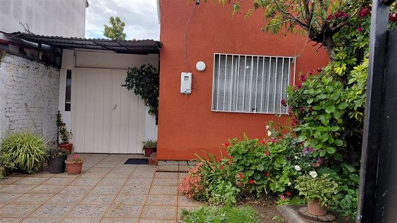 CASA EN VENTA EN POBLACIÓN FAUSTINO GONZÁLEZ. TALCA.