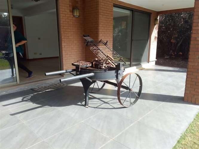 Casa en arriendo de 5 dorm. en Colina - Imagen 2