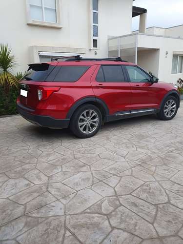 2022 Ford Explorer 2.3 ECOBOOST XLT 4X2 AT 5P.