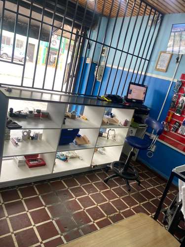 ARRIENDO LOCAL COMERCIAL 1HAB 1BA QUINTA NORMAL