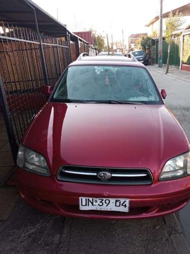 Vendo station wagon subaru