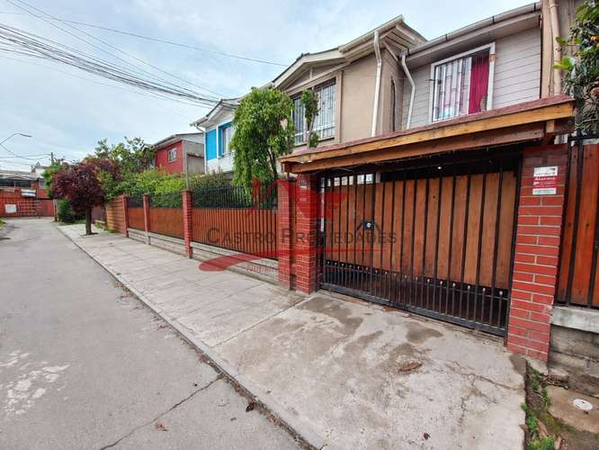 CASA DE DOS PISOS,4DORMITORIOS,1 BAÑO