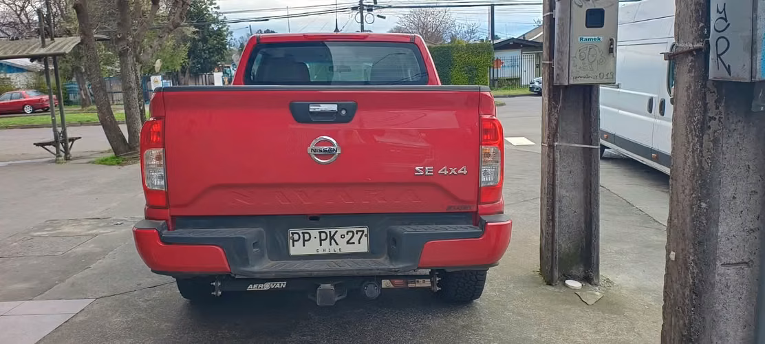 VENDO Nissan Navara SE 4x4 - Imagen 3