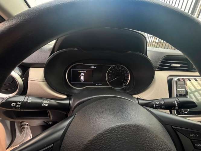Nissan versa 2022 - Imagen 2