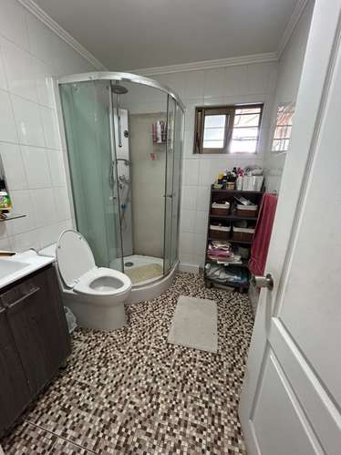 SE VENDE HERMOSA CASA ESQUINA EN LOS ANDES