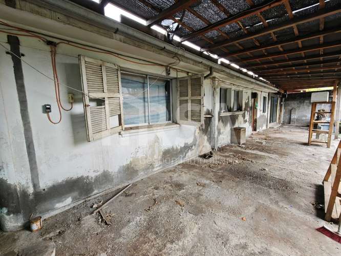 CASA GRAN TERRENO USO COMERCIAL O HABITACIONAL (187239)