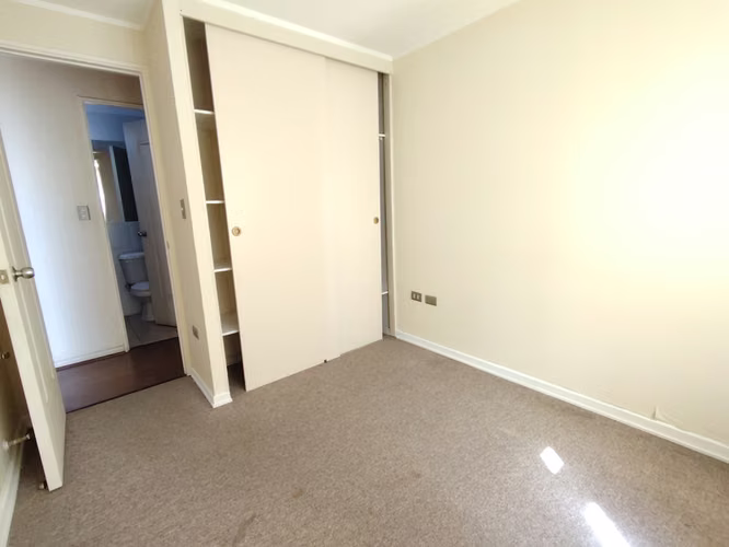 Vendo Depto Edificio Plaza del Este, Chillán, 2 Dormitorios, 2 Baños, Estacionamiento - Imagen 11