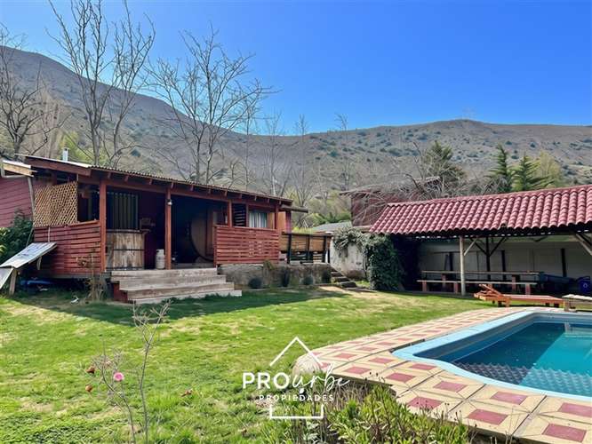 Casa en arriendo de 3 dorm. en San José de Maipo