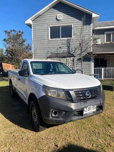 Nissan np300
