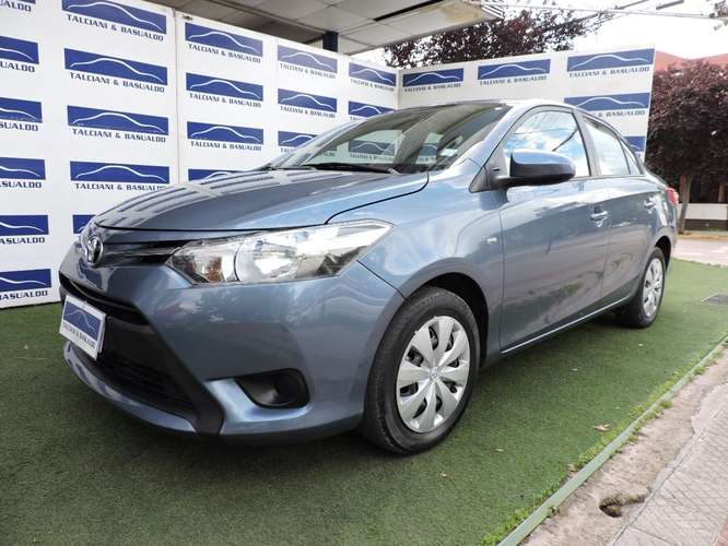 TOYOTA YARIS E GLI 1.5  2015