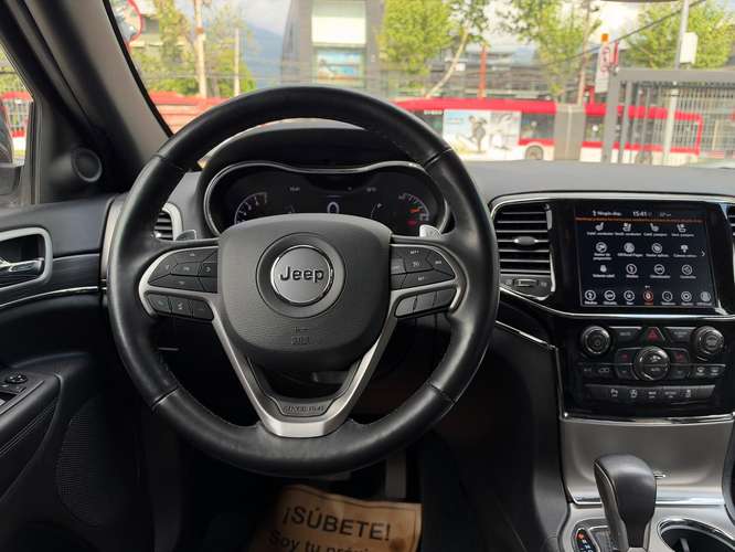 JEEP GRAND CHEROKEE  2022