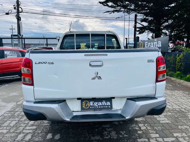 MITSUBISHI L200 2018 - Imagen 4