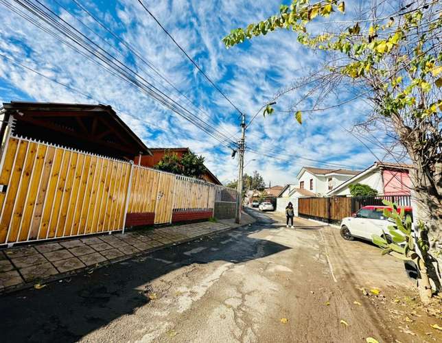 Casa SE ARRIENDA AMPLIA CASA EXCELENTE UBICACIÓN