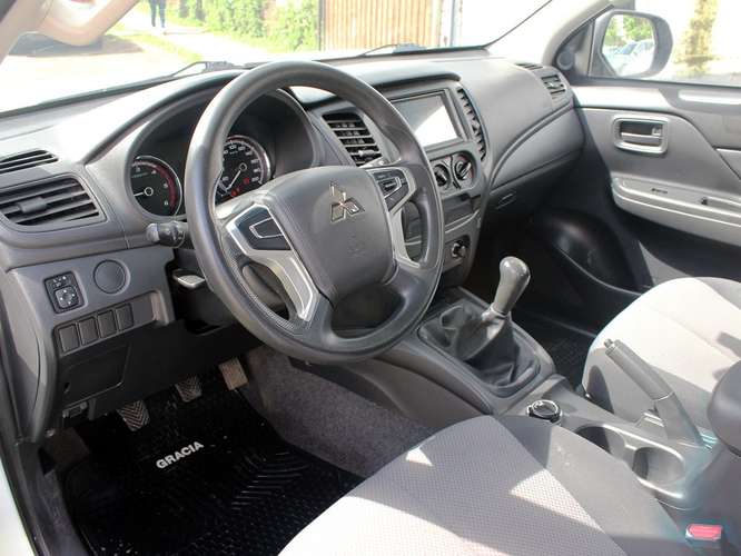 MITSUBISHI L200 KATANA CRM 4X4  2023 - Imagen 18
