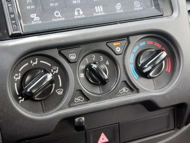 MITSUBISHI L200 KATANA CRM 4X4  2023 - Imagen 14