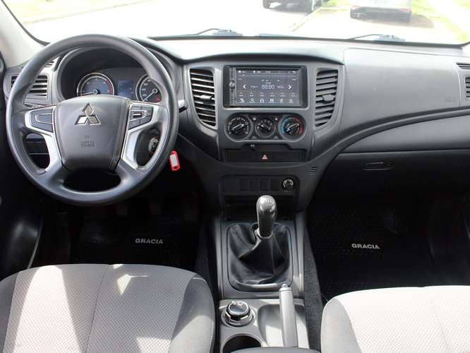 MITSUBISHI L200 KATANA CRM 4X4  2023 - Imagen 9