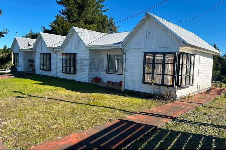 "oasis rural en yumbel: sueño de campo moderno"