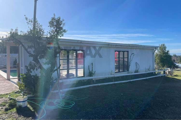 "oasis rural en yumbel: sueño de campo moderno"