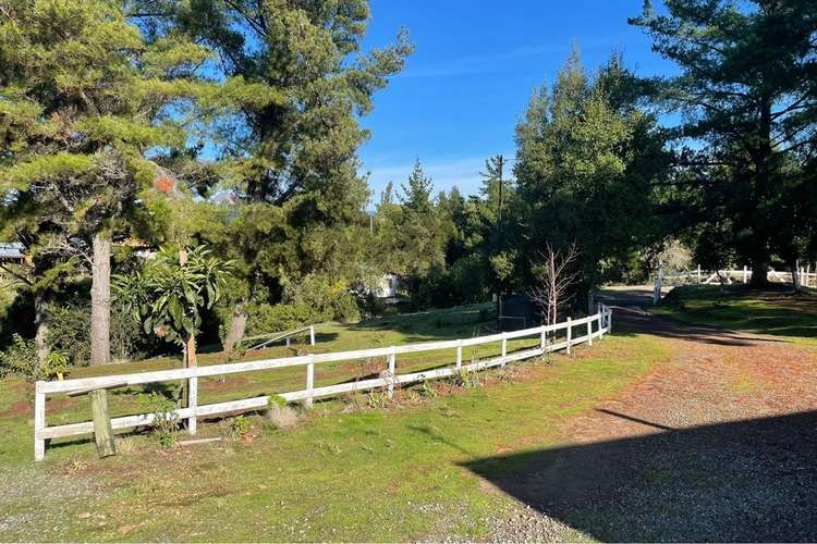 "oasis rural en yumbel: sueño de campo moderno"