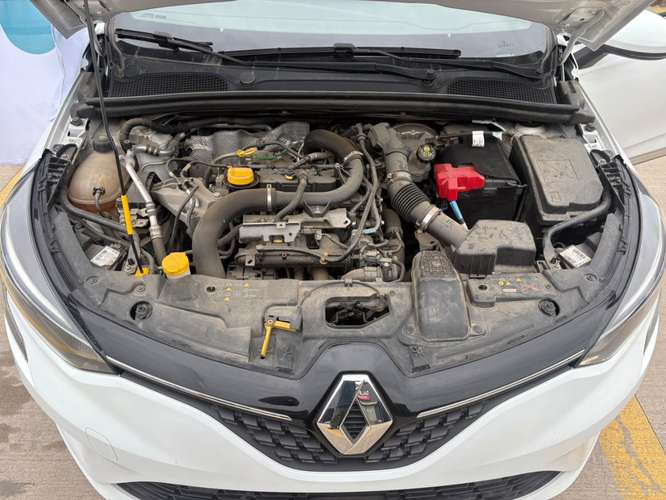 Renault CLIO 2023
