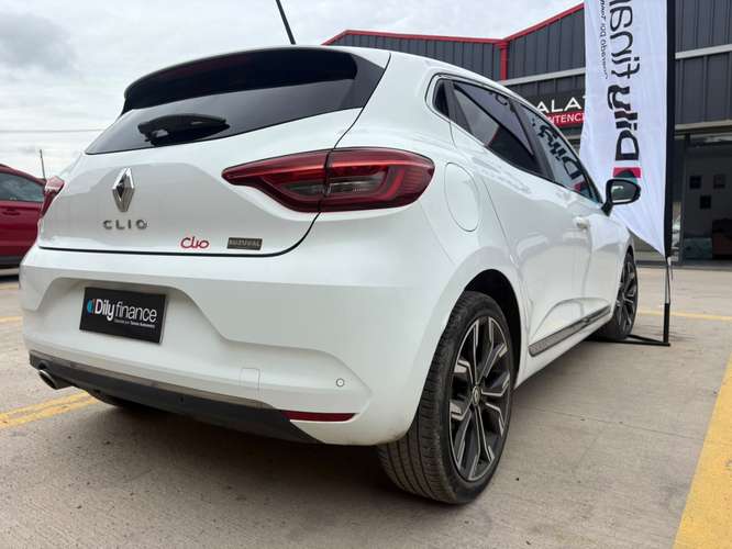 Renault CLIO 2023
