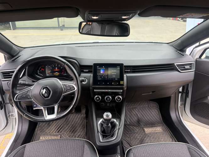 Renault CLIO 2023