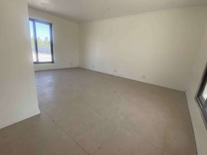 VENTA CASA EN CONDOMINIO 7HAB 4BA ISLA DE MAIPO - Imagen 11