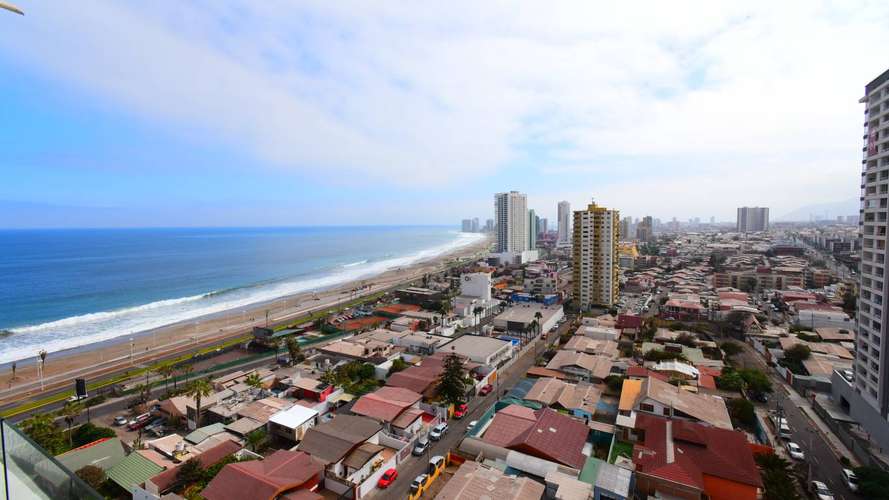 ARRIENDO HERMOSO DEPARTAMENTO 4D 3B IQUIQUE - Imagen 5