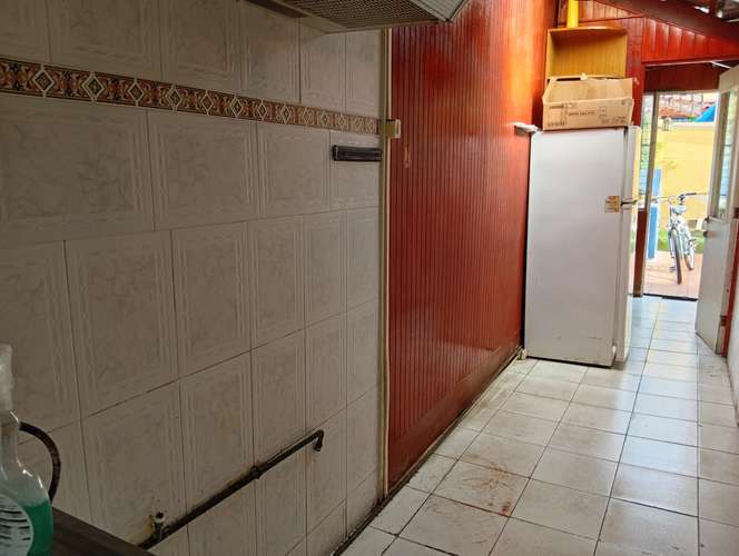 ACOGEDORA  CASA EN PASAJE CERRADO EN PEÑUELAS