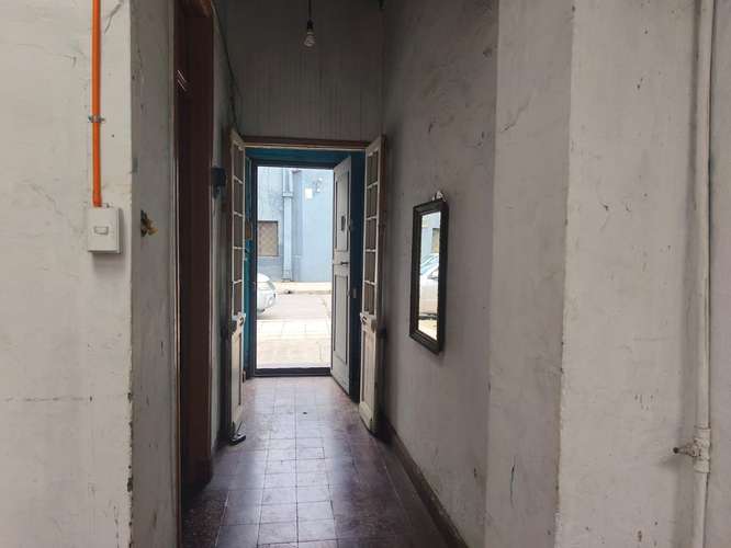 ARRIENDA CASONA CALLE CUEVAS, BARRIO MATTA, USO COMERCIAL - Imagen 2