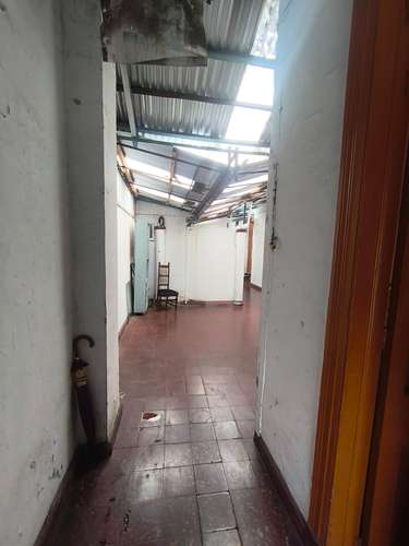 ARRIENDA CASONA CALLE CUEVAS, BARRIO MATTA, USO COMERCIAL - Imagen 8