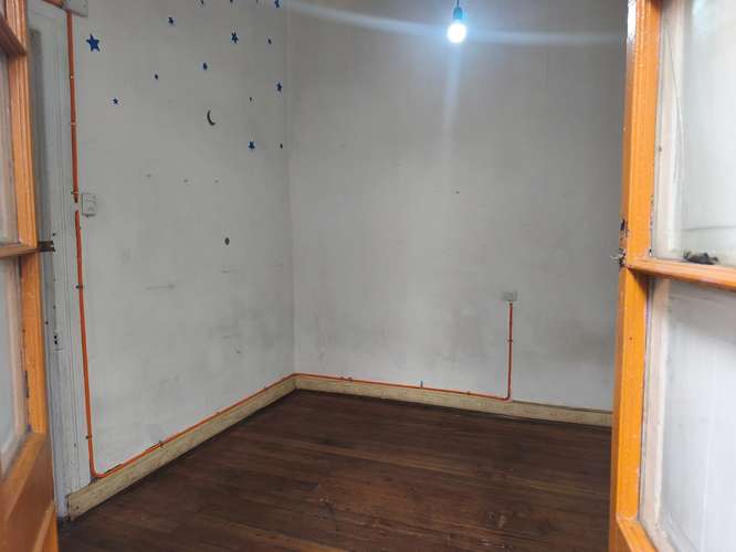 ARRIENDA CASONA CALLE CUEVAS, BARRIO MATTA, USO COMERCIAL - Imagen 19