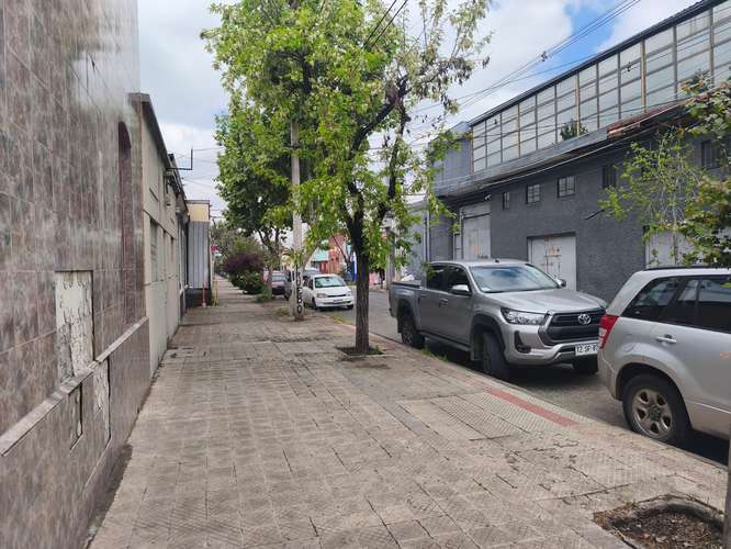 ARRIENDA CASONA CALLE CUEVAS, BARRIO MATTA, USO COMERCIAL - Imagen 29