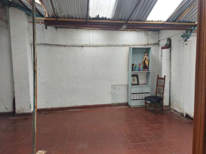 ARRIENDA CASONA CALLE CUEVAS, BARRIO MATTA, USO COMERCIAL - Imagen 3