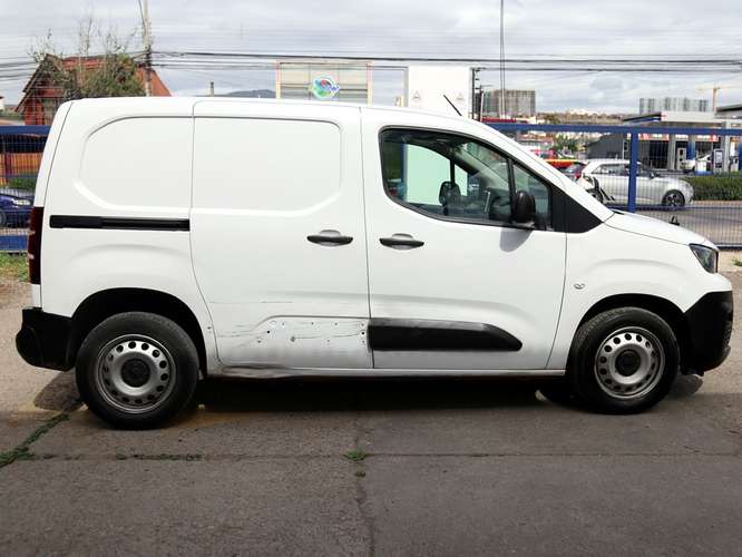 PEUGEOT PARTNER 2024 - Imagen 4