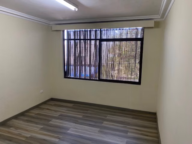 GRAN DEPARTAMENTO IDEAL PARA HOSTAL U OTRO USO COMERCIAL