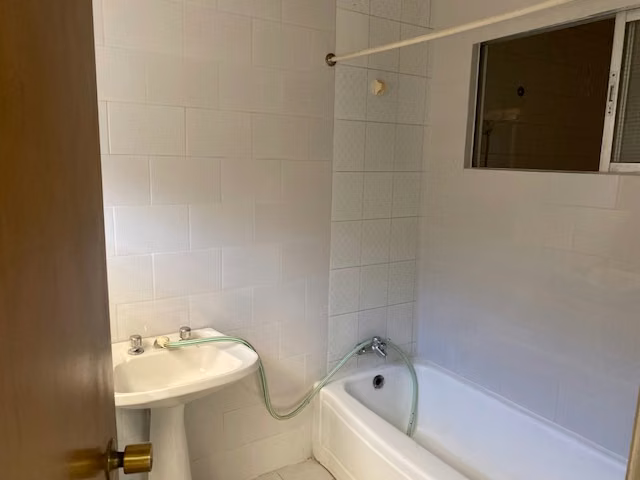 GRAN DEPARTAMENTO IDEAL PARA HOSTAL U OTRO USO COMERCIAL