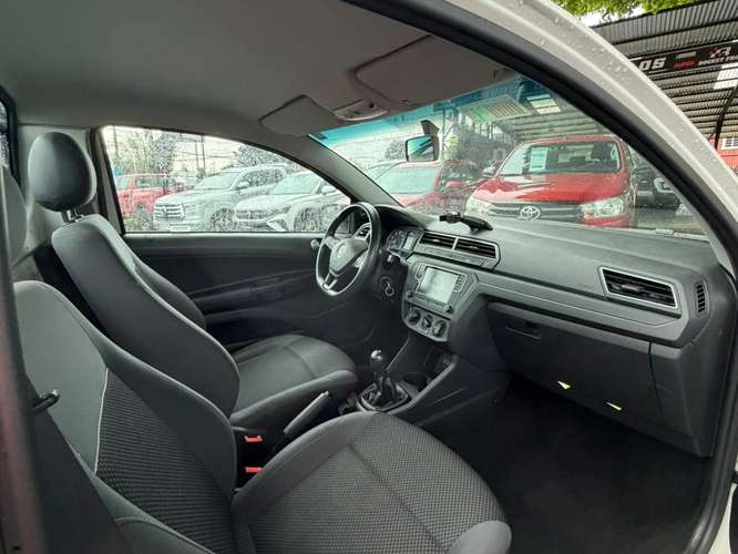 VOLKSWAGEN Saveiro 1.6 4X2 CAB. SIM. MT 2P 2023 - Imagen 9