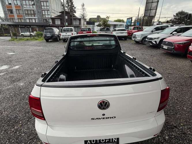 VOLKSWAGEN Saveiro 1.6 4X2 CAB. SIM. MT 2P 2023 - Imagen 18